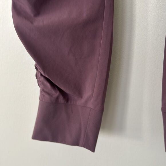 ATHLETA Attitude Pant 4 - Picture 4 of 7